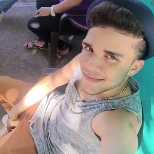 Meet your Posher, Adony